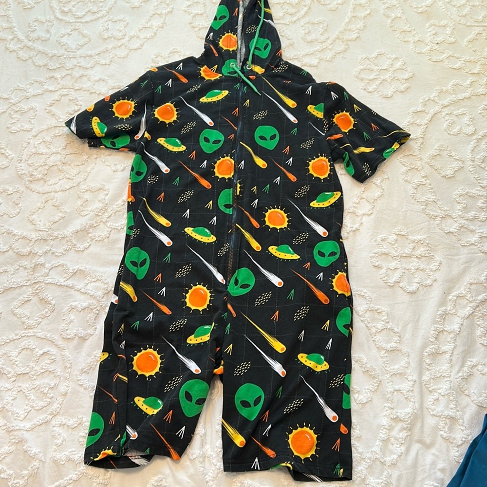 Alien Costume. Size M